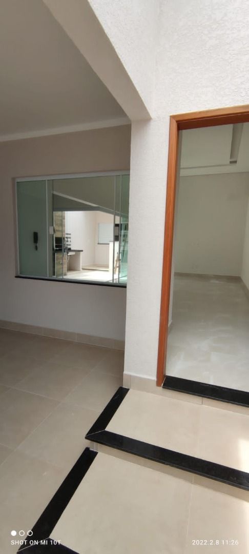 Casa à venda com 3 quartos, 118m² - Foto 4