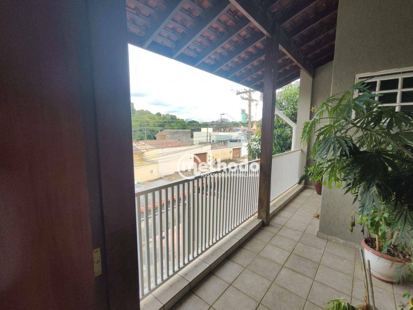 Casa à venda com 3 quartos, 240m² - Foto 12