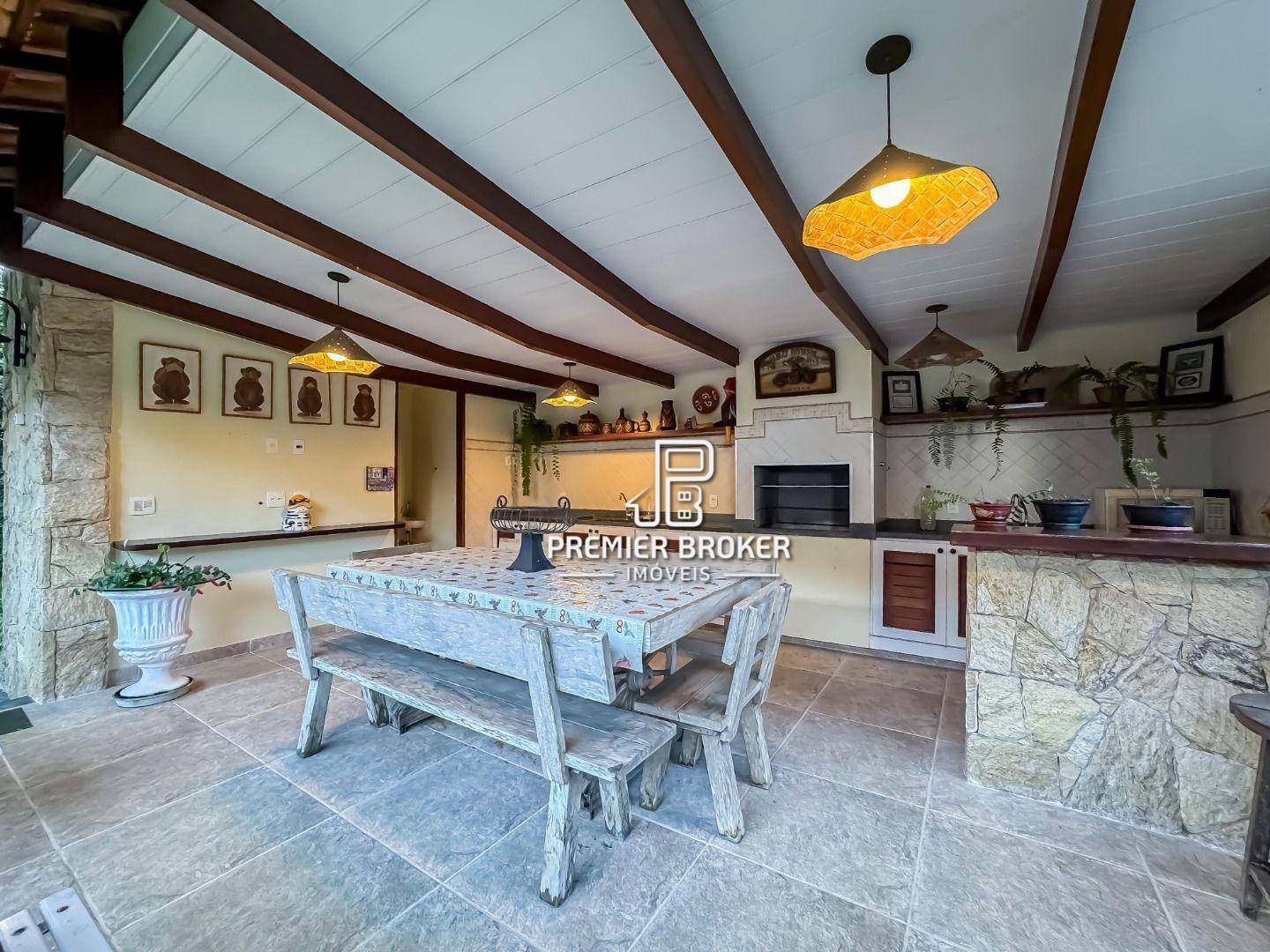 Casa de Condomínio à venda com 4 quartos, 230m² - Foto 28