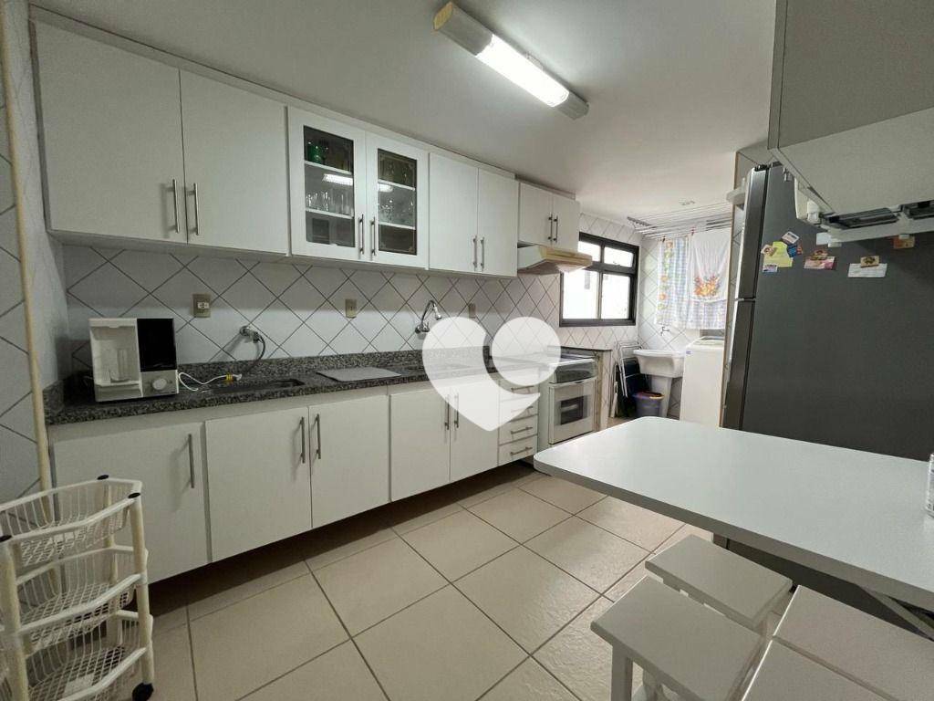 Apartamento à venda com 3 quartos, 99m² - Foto 17