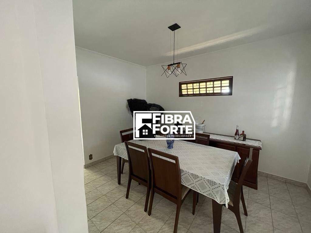 Casa à venda com 3 quartos, 274m² - Foto 5