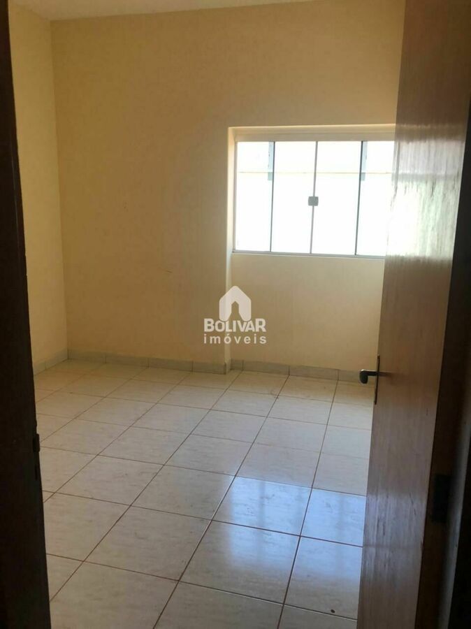 Casa à venda com 3 quartos, 250m² - Foto 8