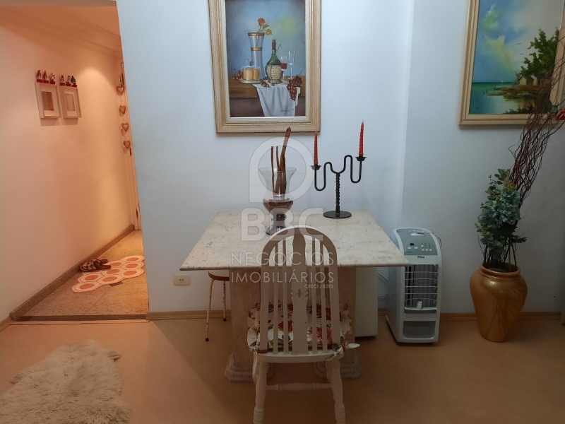 Apartamento à venda com 2 quartos, 80m² - Foto 6