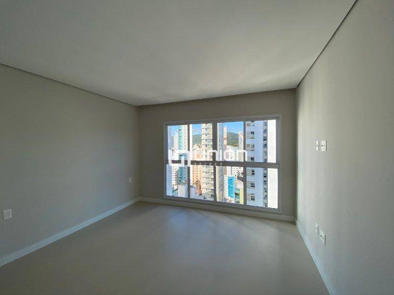 Apartamento à venda com 3 quartos, 152m² - Foto 14