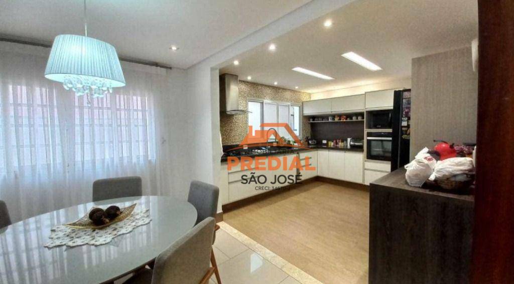 Casa de Condomínio à venda com 3 quartos, 190m² - Foto 9