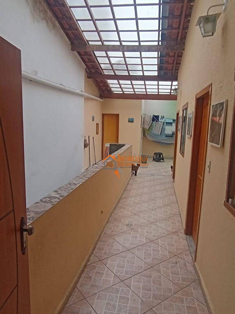 Sobrado à venda com 5 quartos, 320m² - Foto 31