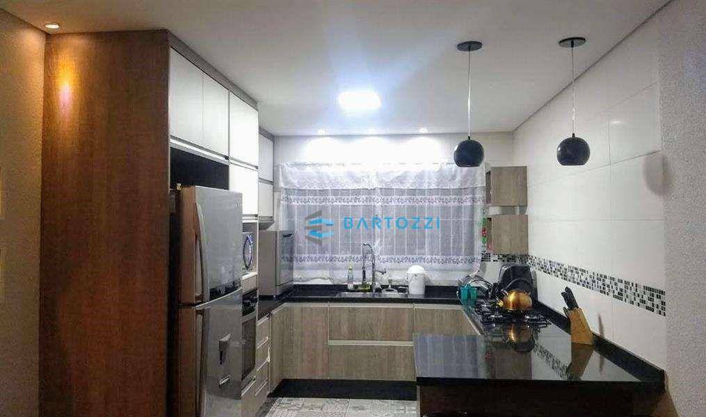 Sobrado à venda com 3 quartos, 145m² - Foto 1