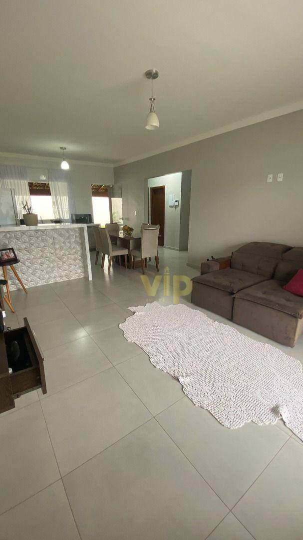 Casa à venda com 2 quartos, 180m² - Foto 12