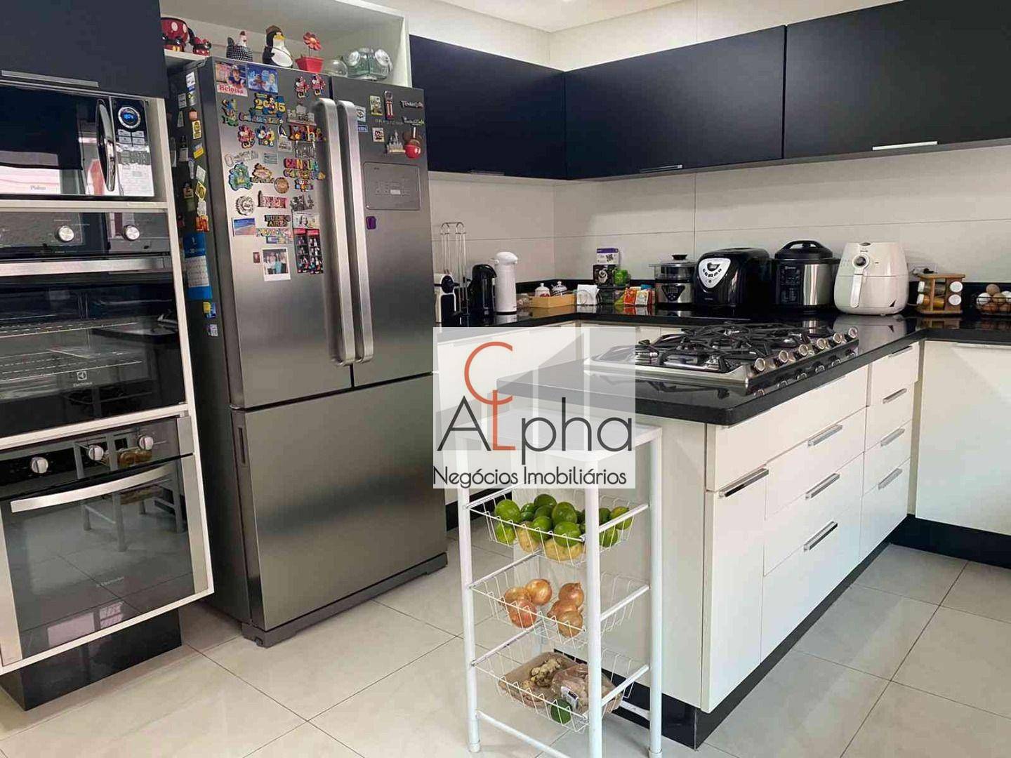 Sobrado à venda com 5 quartos, 600m² - Foto 1