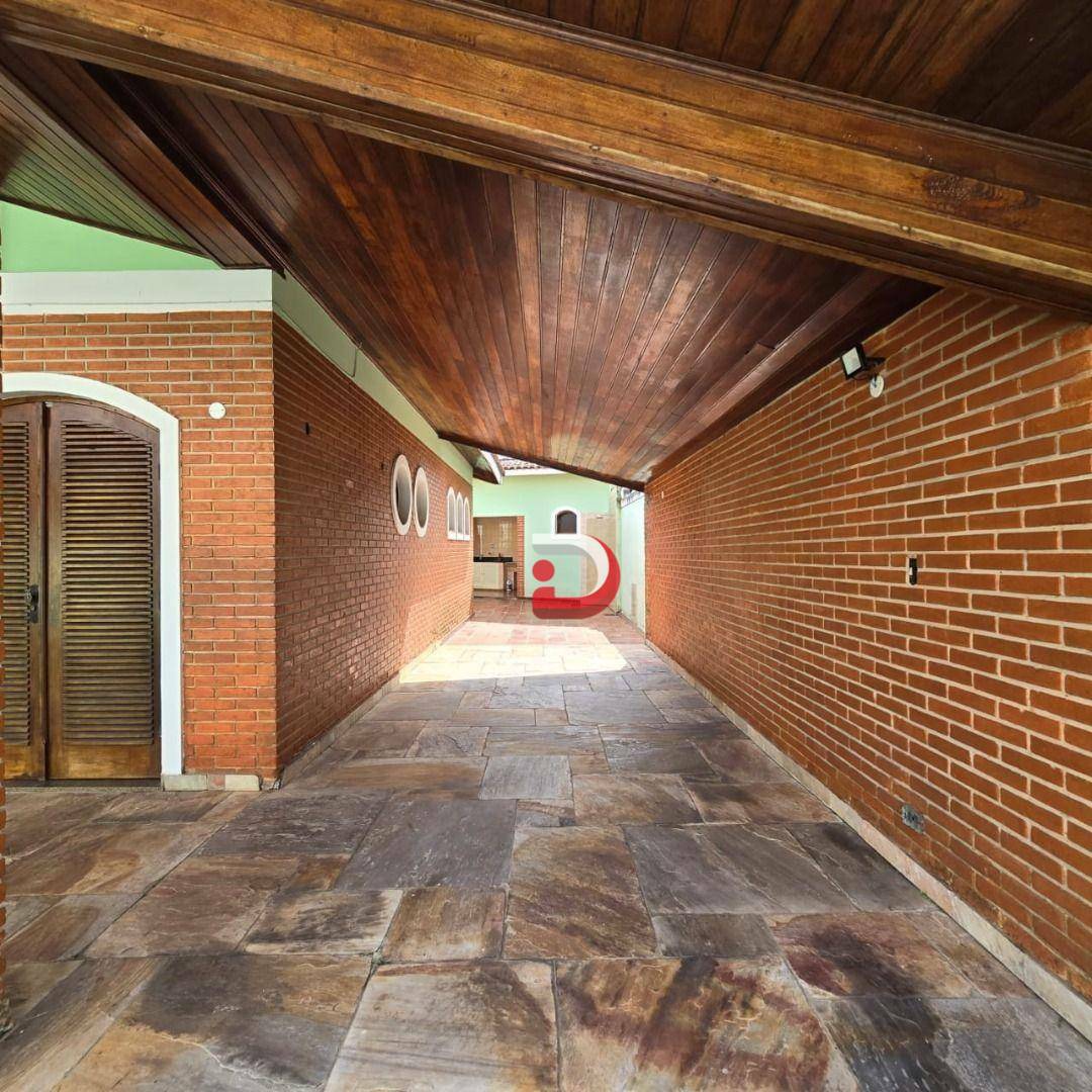 Casa à venda e aluguel com 4 quartos, 140m² - Foto 5