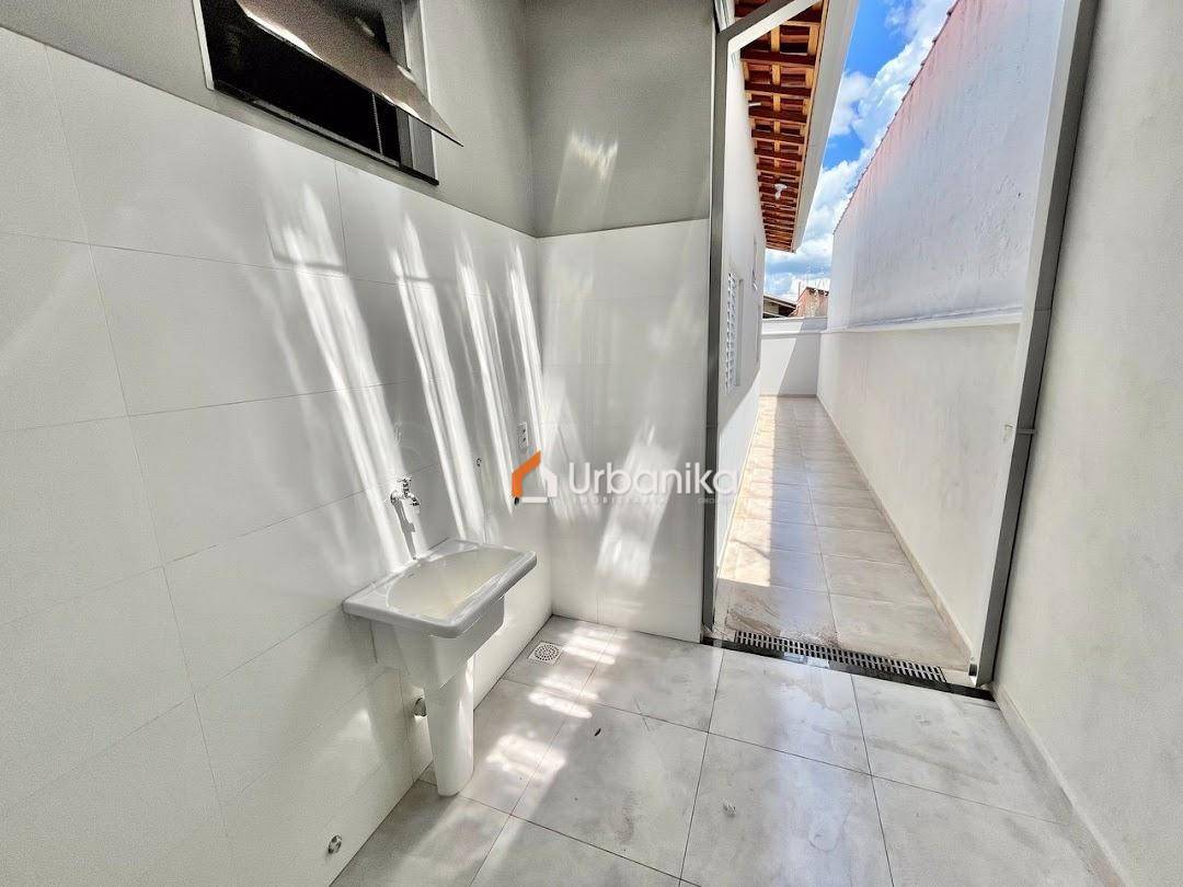 Casa, 2 quartos, 78 m² - Foto 1