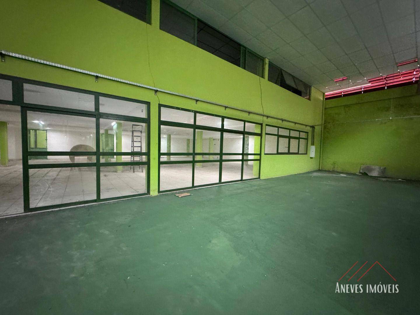 Prédio Inteiro para alugar, 2000m² - Foto 21