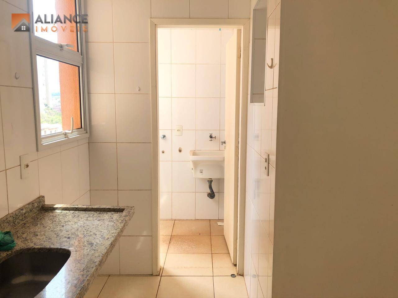 Apartamento à venda com 3 quartos, 80m² - Foto 5