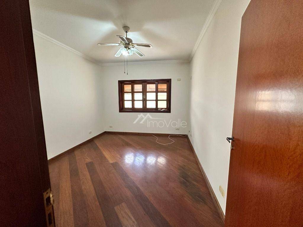 Casa de Condomínio para alugar com 4 quartos, 331m² - Foto 20