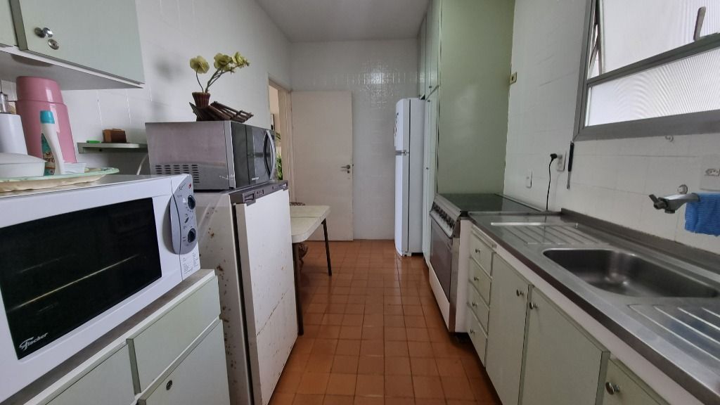 Apartamento à venda com 3 quartos, 140m² - Foto 20