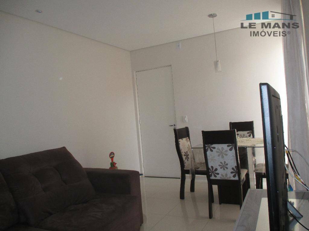 Apartamento à venda com 2 quartos, 54m² - Foto 2