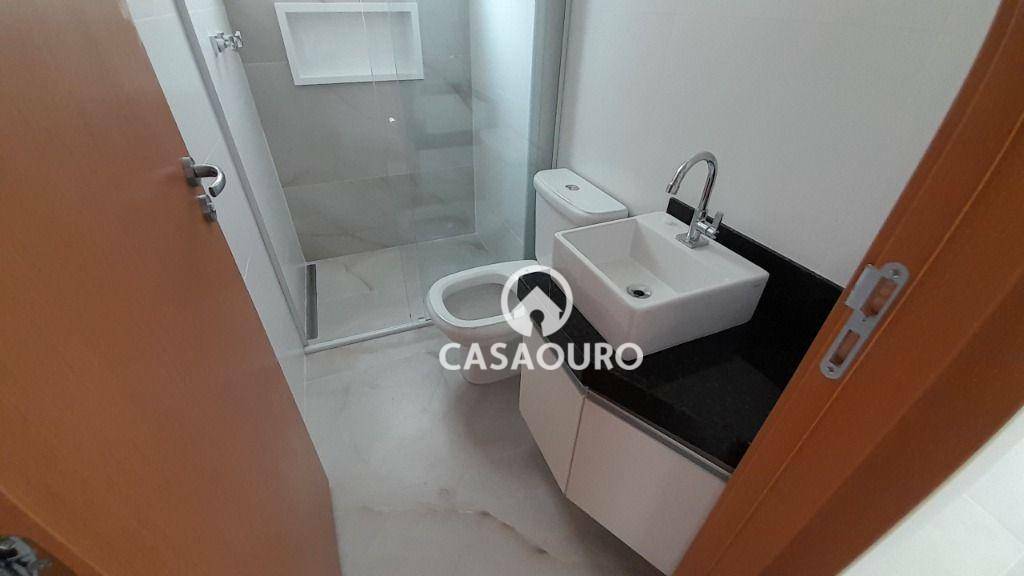 Apartamento à venda com 2 quartos, 62m² - Foto 17