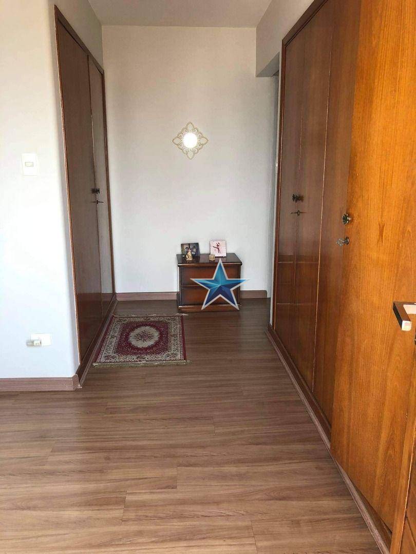 Apartamento à venda com 3 quartos, 200m² - Foto 8