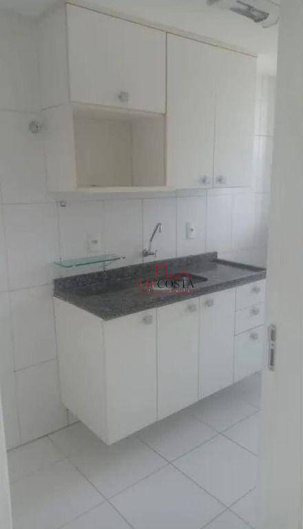 Apartamento à venda com 2 quartos, 57m² - Foto 11