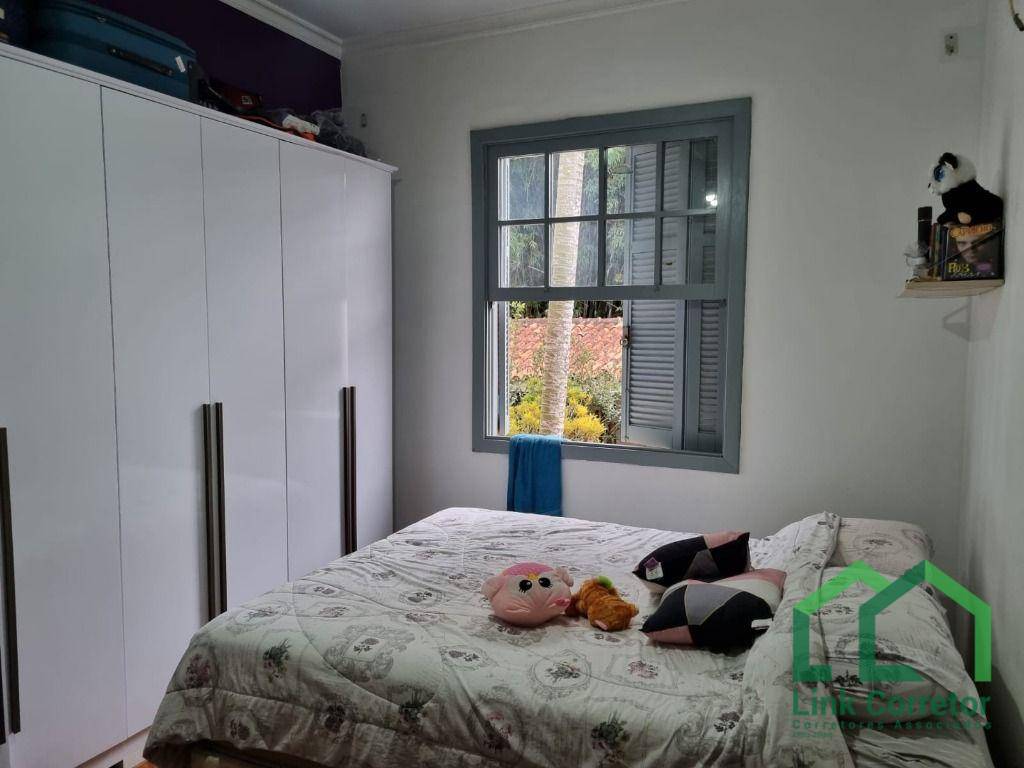 Casa à venda com 6 quartos, 300m² - Foto 34