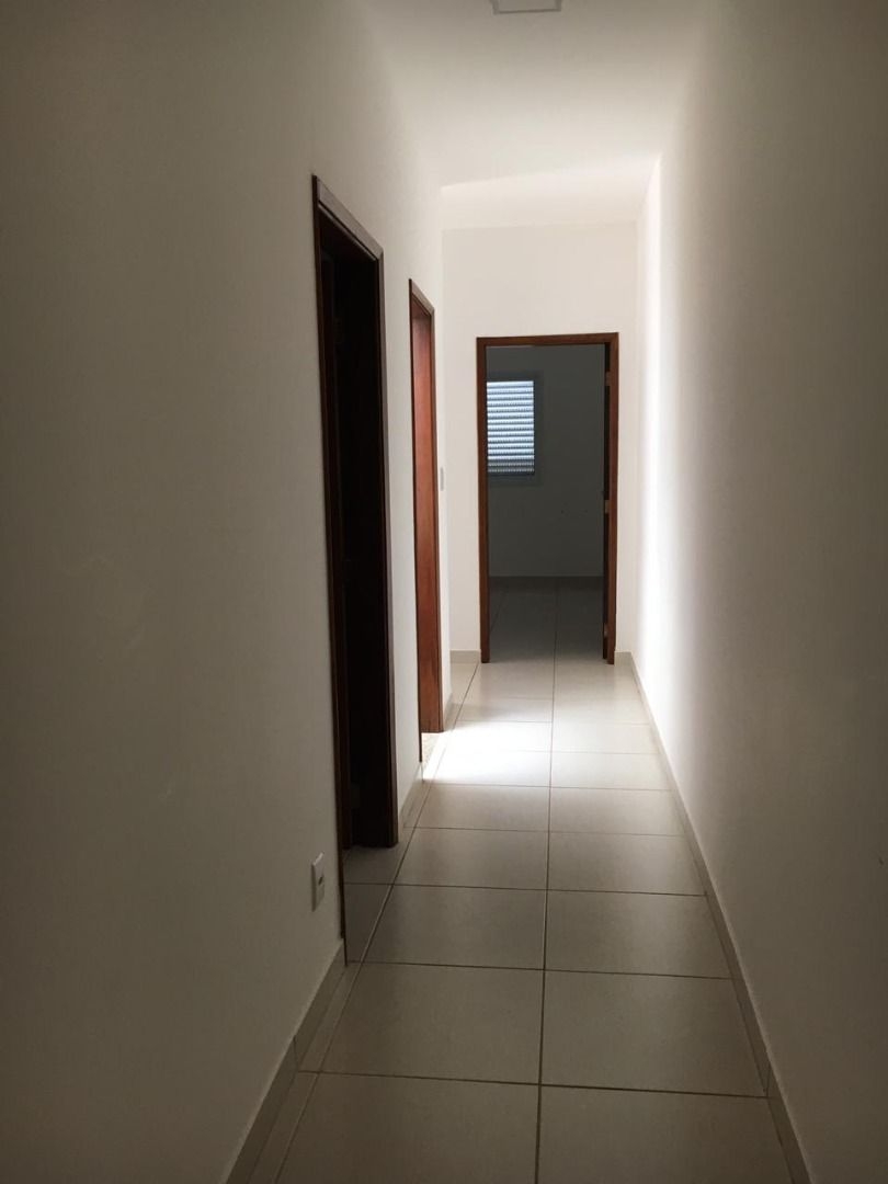 Casa para alugar com 4 quartos, 280m² - Foto 15