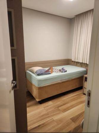 Apartamento à venda com 2 quartos, 72m² - Foto 31