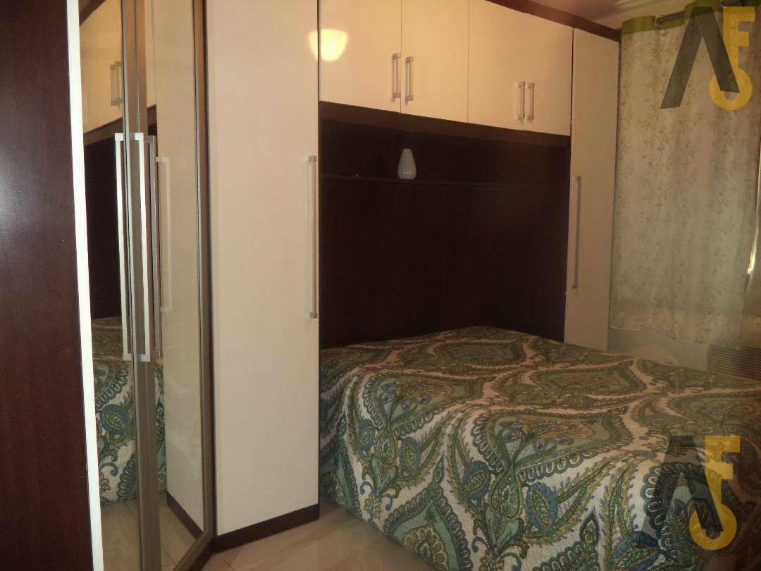 Apartamento à venda com 2 quartos, 48m² - Foto 17