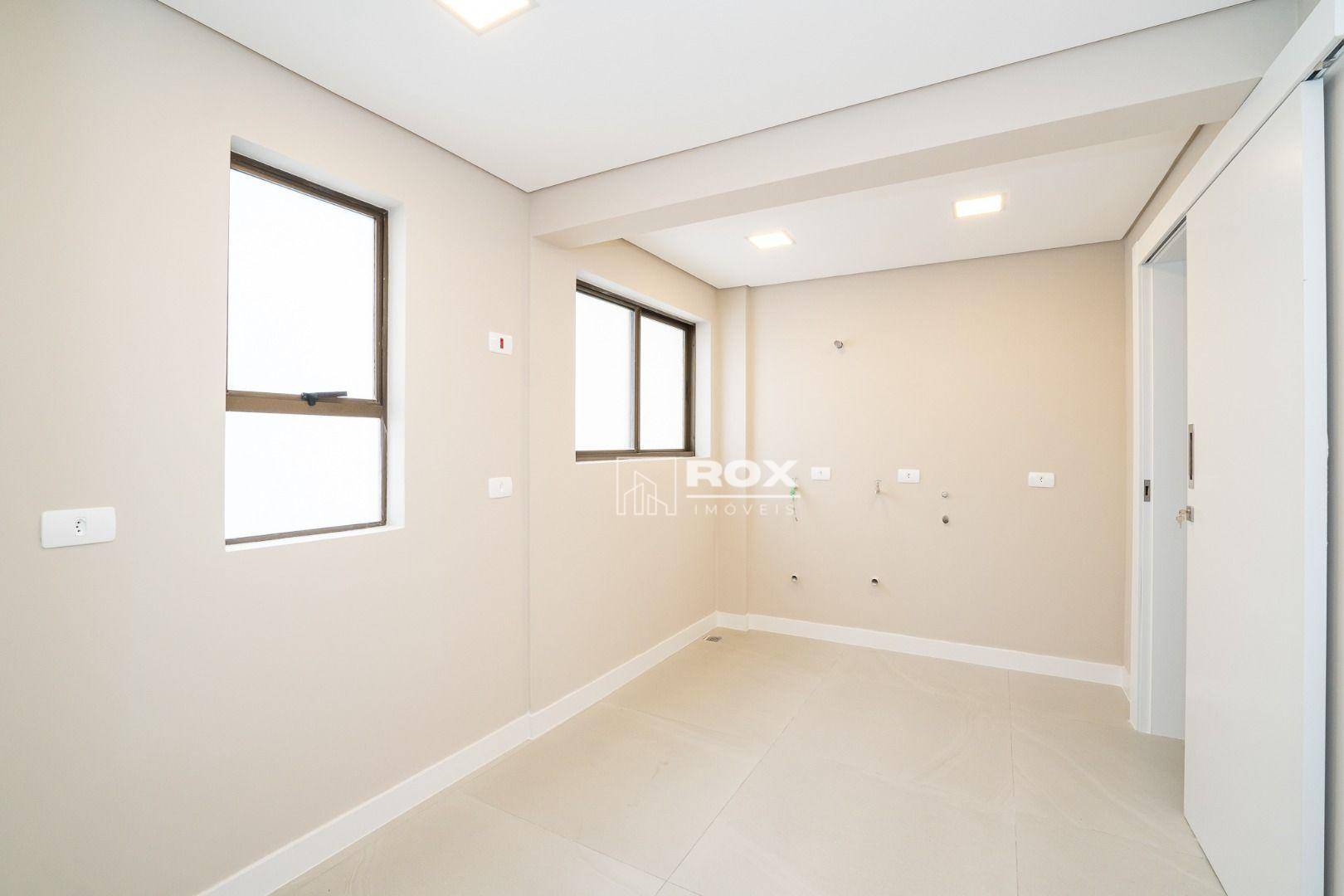 Apartamento à venda com 3 quartos, 193m² - Foto 47