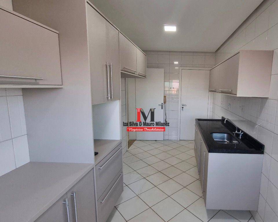 Apartamento à venda com 3 quartos, 126m² - Foto 32