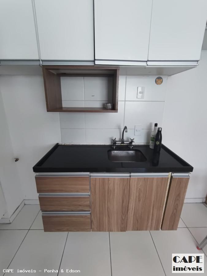 Apartamento para alugar com 2 quartos, 42m² - Foto 3