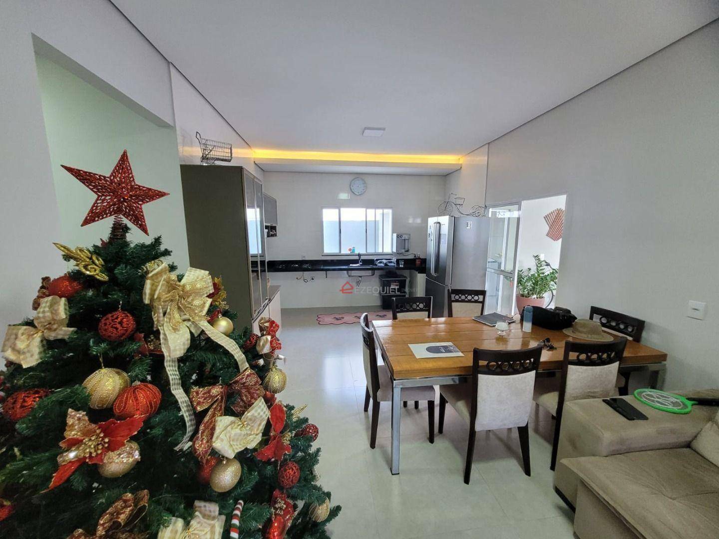 Casa à venda com 3 quartos, 150m² - Foto 6