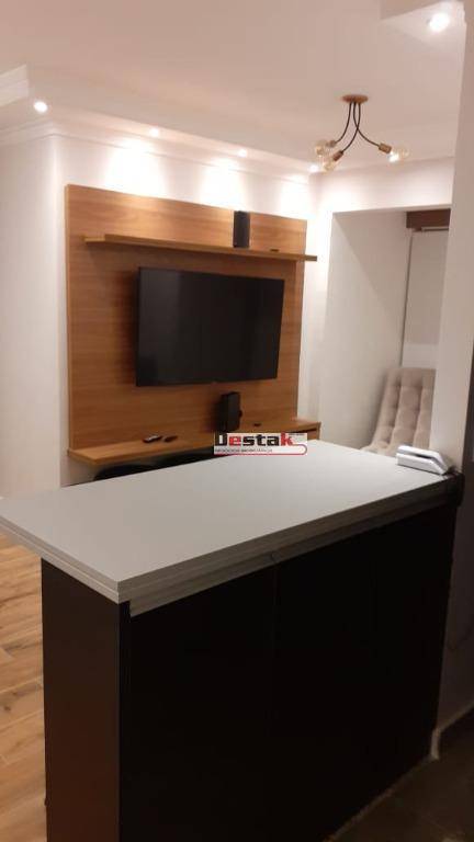 Apartamento à venda com 2 quartos, 58m² - Foto 15