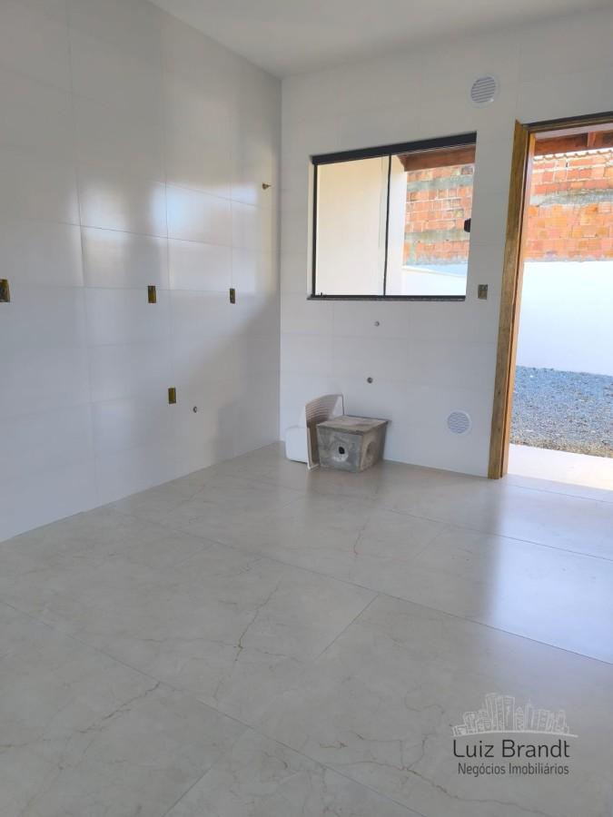 Casa à venda com 2 quartos, 54m² - Foto 5