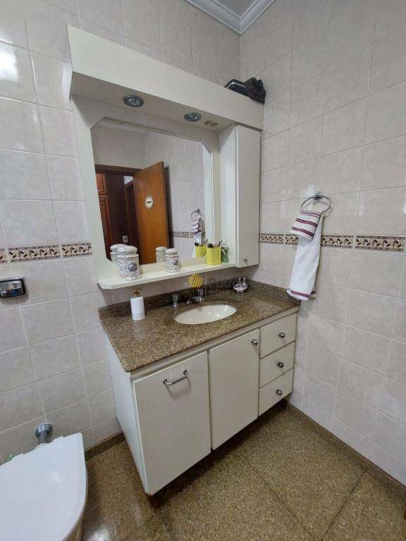 Sobrado à venda com 4 quartos, 333m² - Foto 63