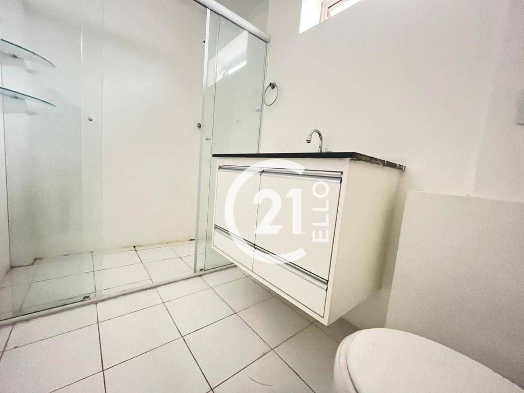 Apartamento para alugar com 3 quartos, 157m² - Foto 12