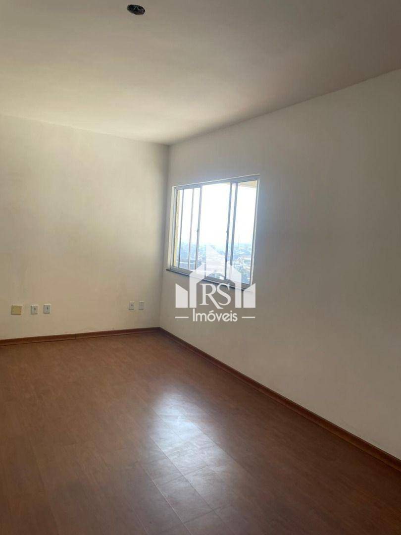 Apartamento à venda com 2 quartos, 75m² - Foto 2