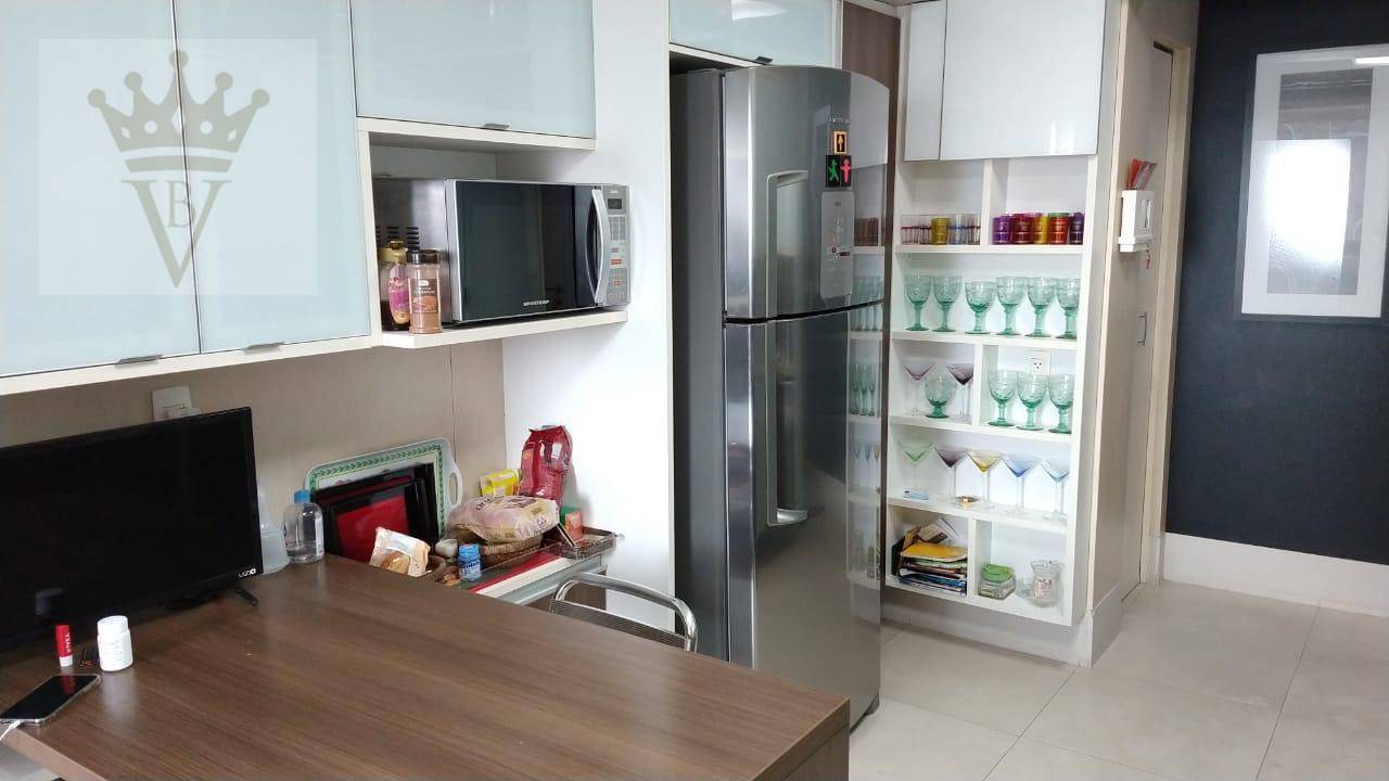 Apartamento à venda com 4 quartos, 240m² - Foto 32