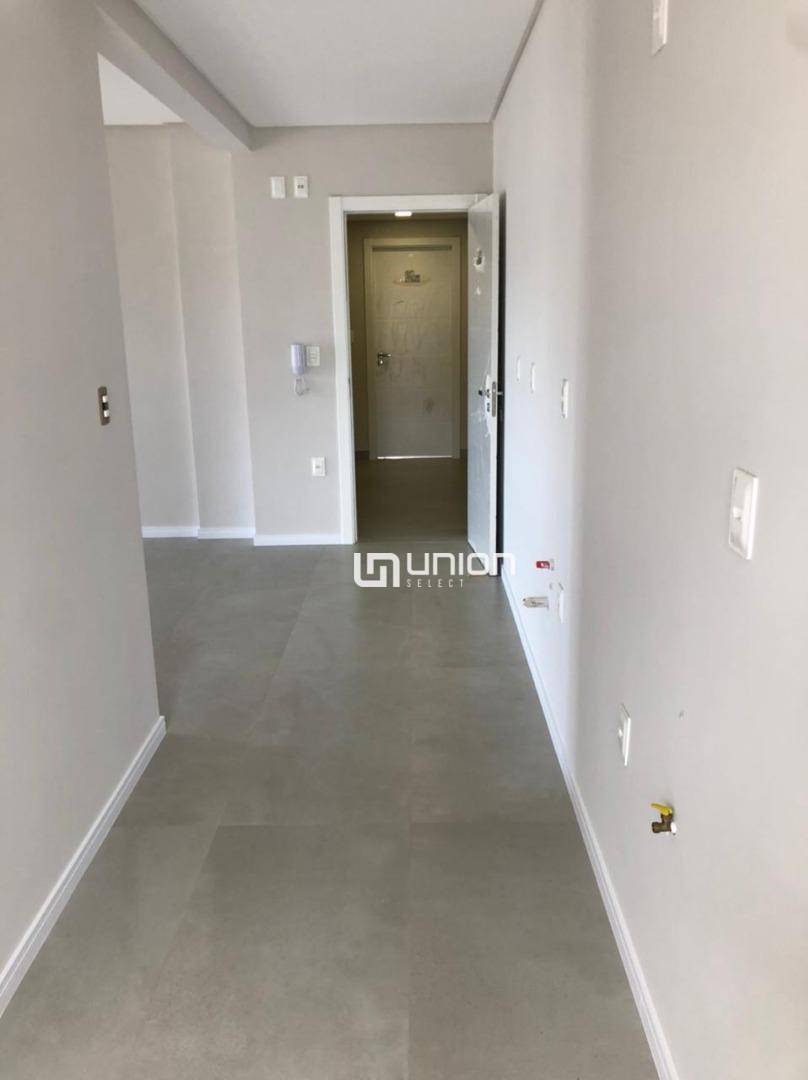 Apartamento à venda com 2 quartos, 62m² - Foto 8