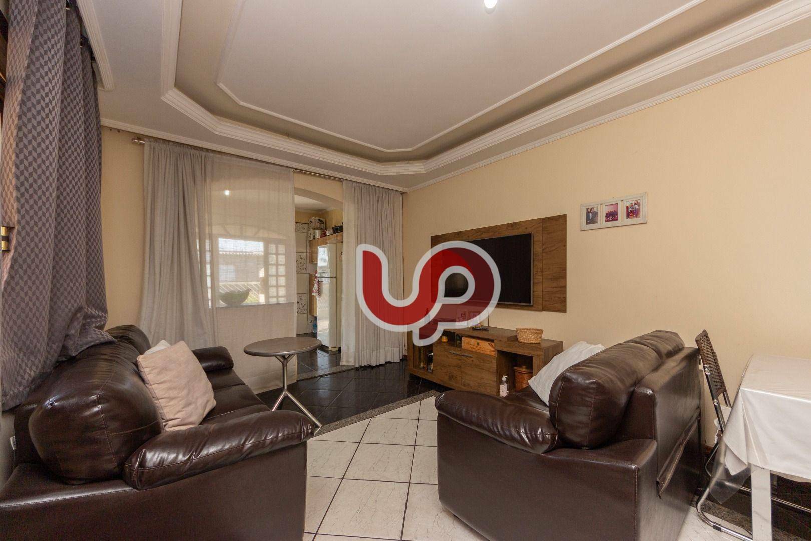 Sobrado à venda com 4 quartos, 310m² - Foto 2