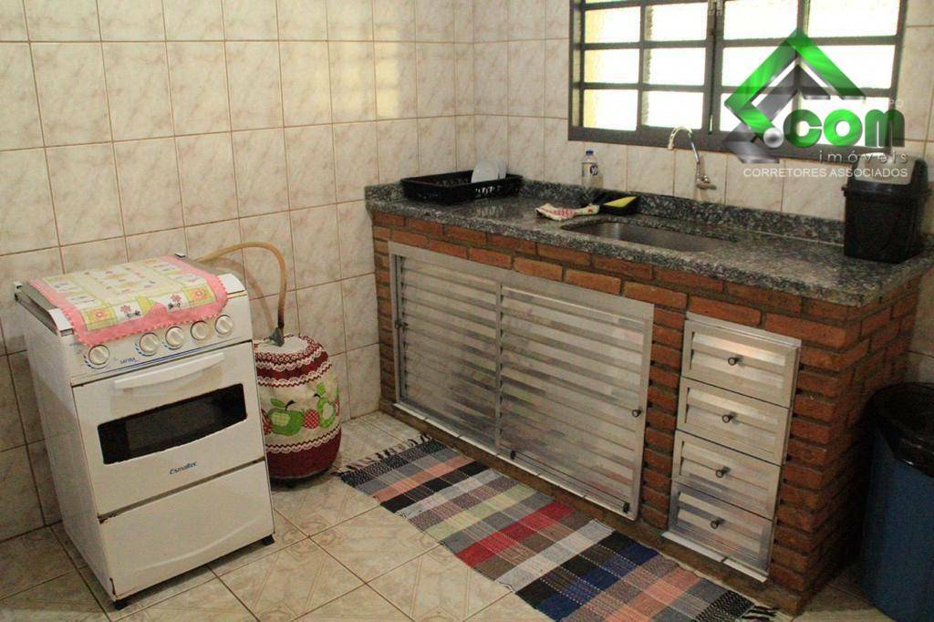 Sítio à venda com 3 quartos, 150m² - Foto 9