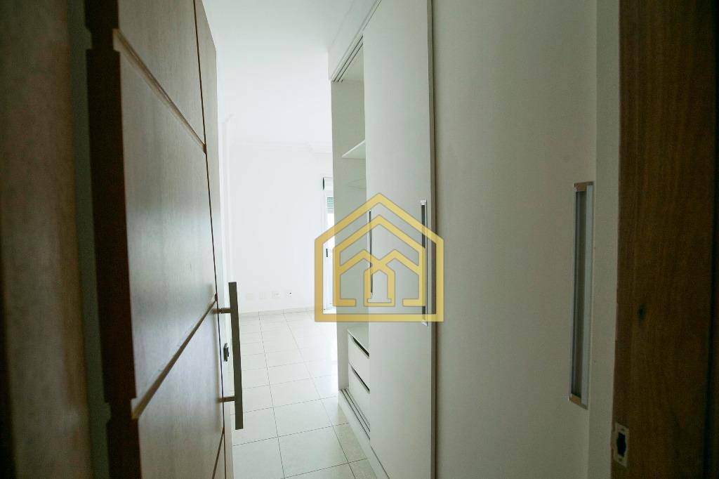 Apartamento à venda com 4 quartos, 188m² - Foto 8