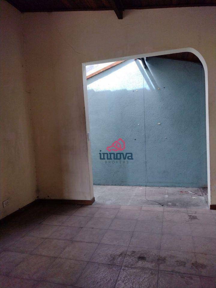 Sobrado à venda com 3 quartos, 300m² - Foto 2