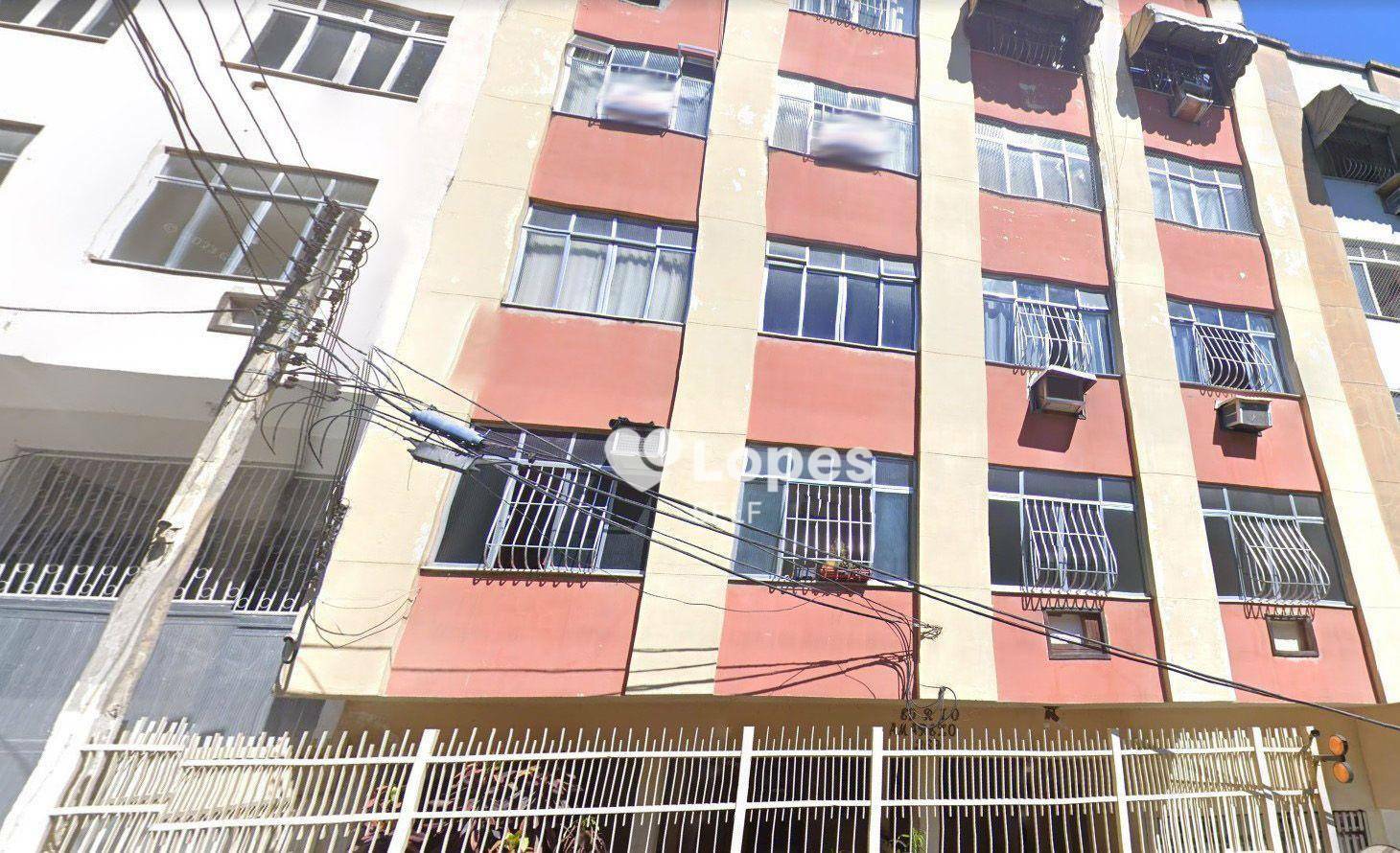 Apartamento à venda com 2 quartos, 70m² - Foto 10