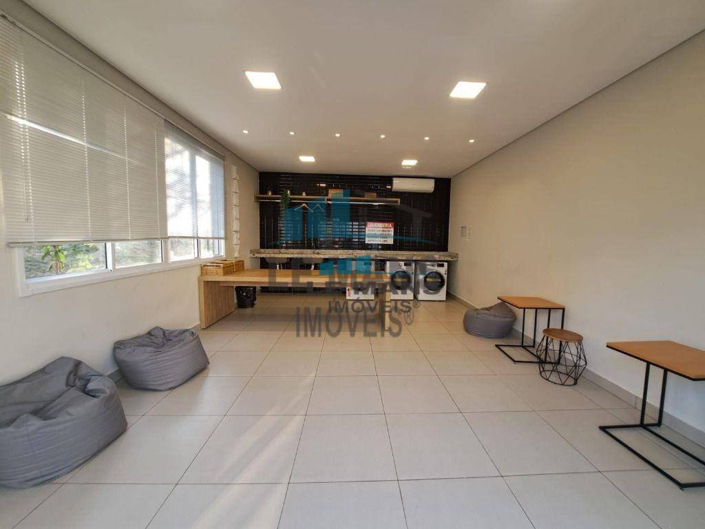 Apartamento para alugar com 2 quartos, 45m² - Foto 8