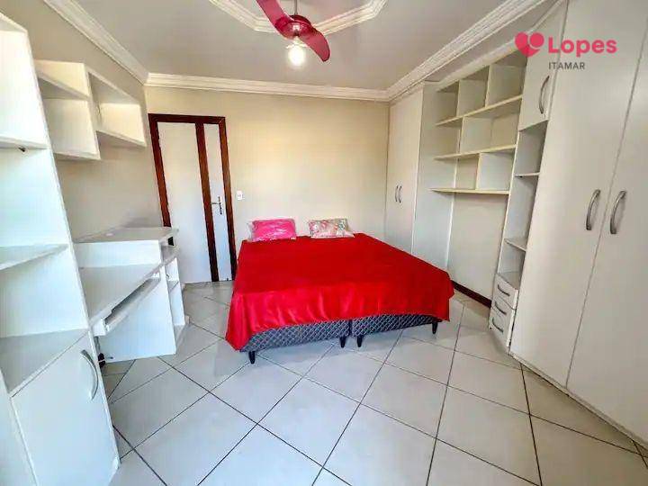 Casa à venda com 5 quartos, 280m² - Foto 19