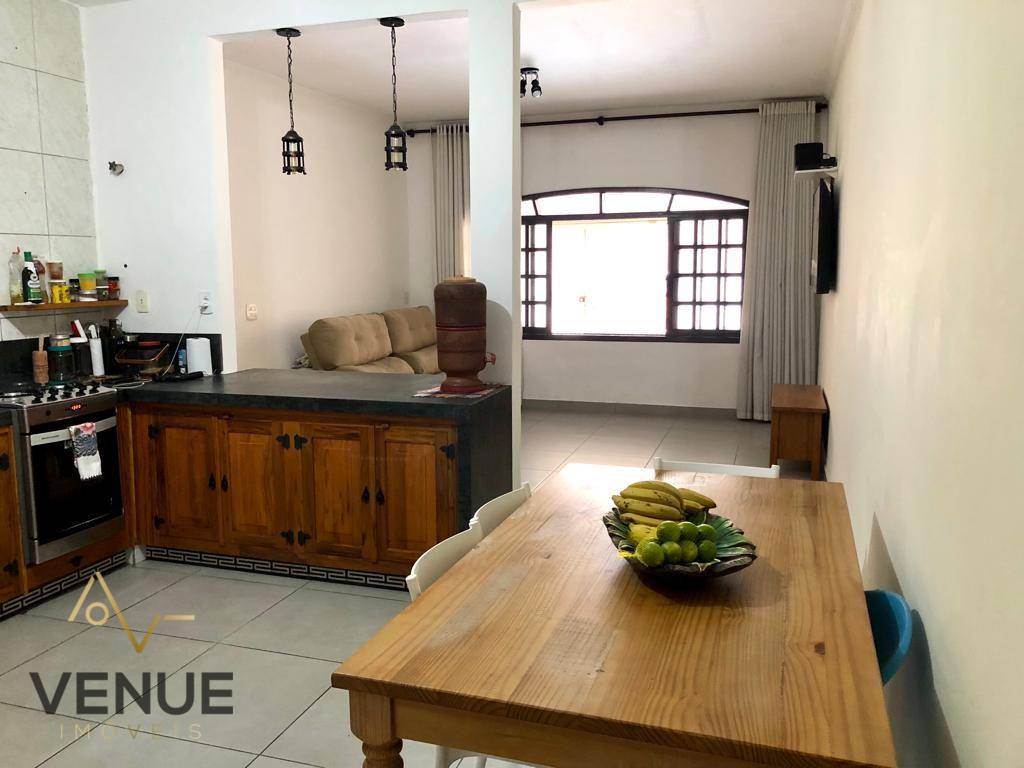 Casa à venda com 2 quartos, 150m² - Foto 5