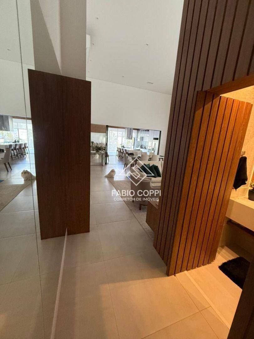 Casa de Condomínio à venda com 3 quartos, 260m² - Foto 3