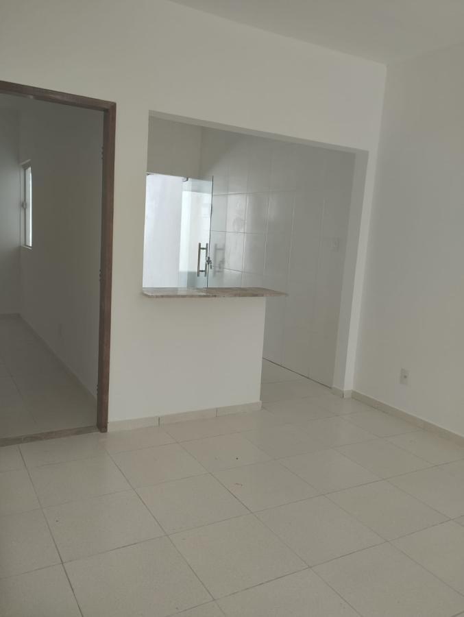 Casa à venda com 2 quartos, 100m² - Foto 3