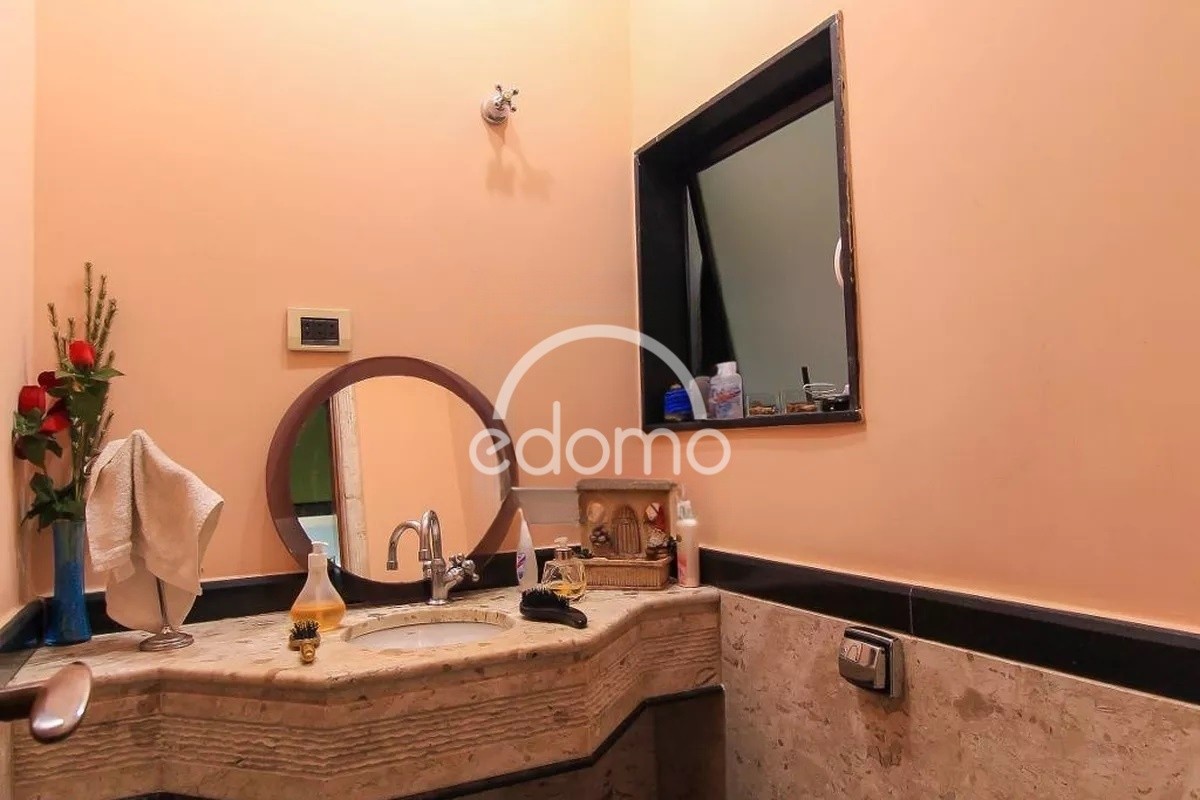 Casa à venda com 5 quartos, 188m² - Foto 18