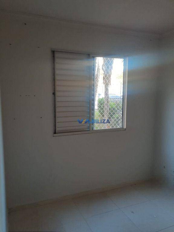 Apartamento à venda com 2 quartos, 44m² - Foto 4